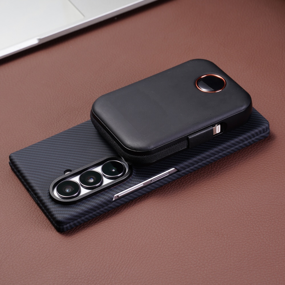 Coque Ultra Fine en Fibre de C - Glass Bed avis et prix